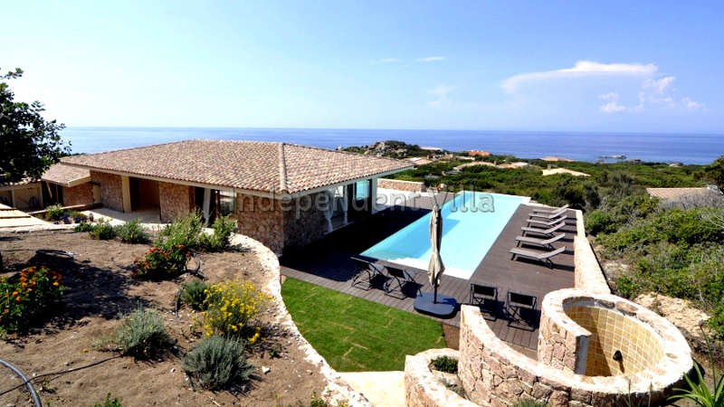 Villa de prestige à louer en Sardaigne